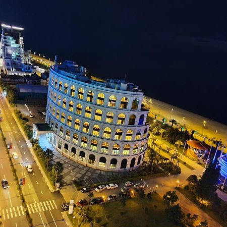 Luxury Apartments Batumi Bagian luar foto