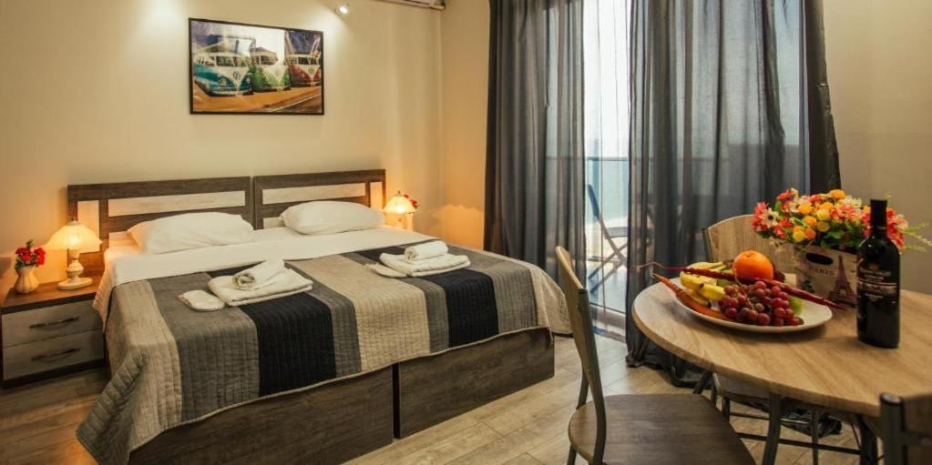 Luxury Apartments Batumi Bagian luar foto