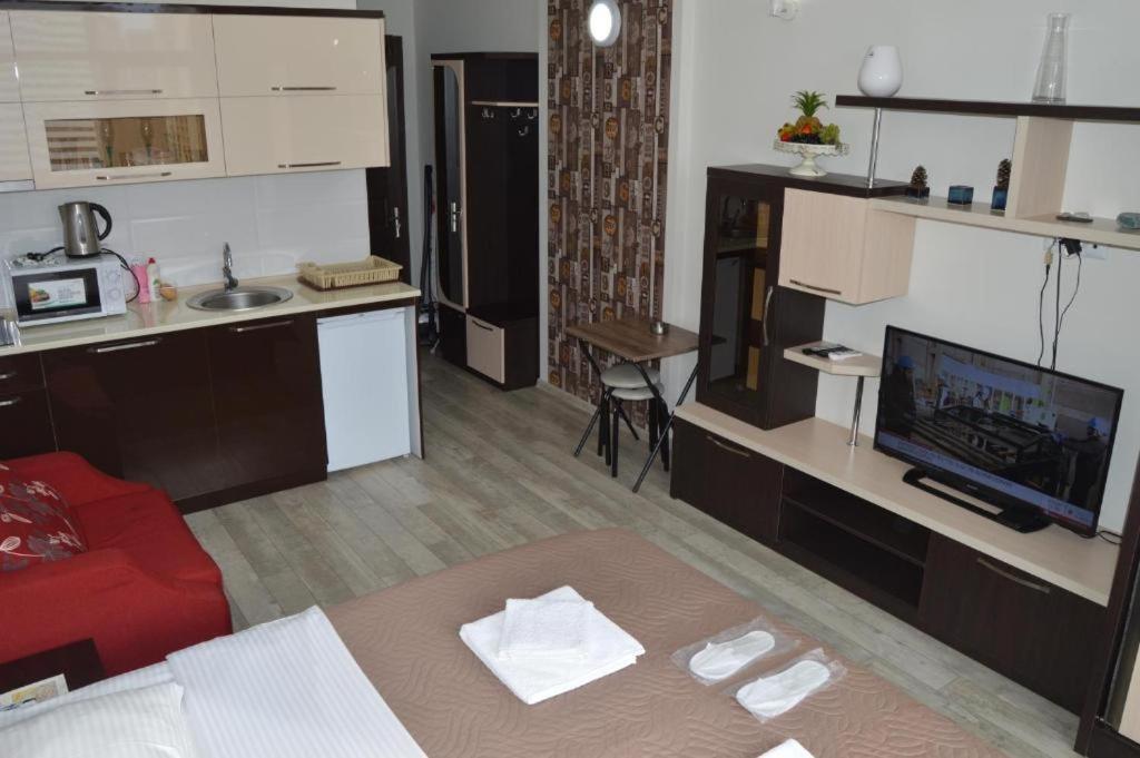 Luxury Apartments Batumi Bagian luar foto