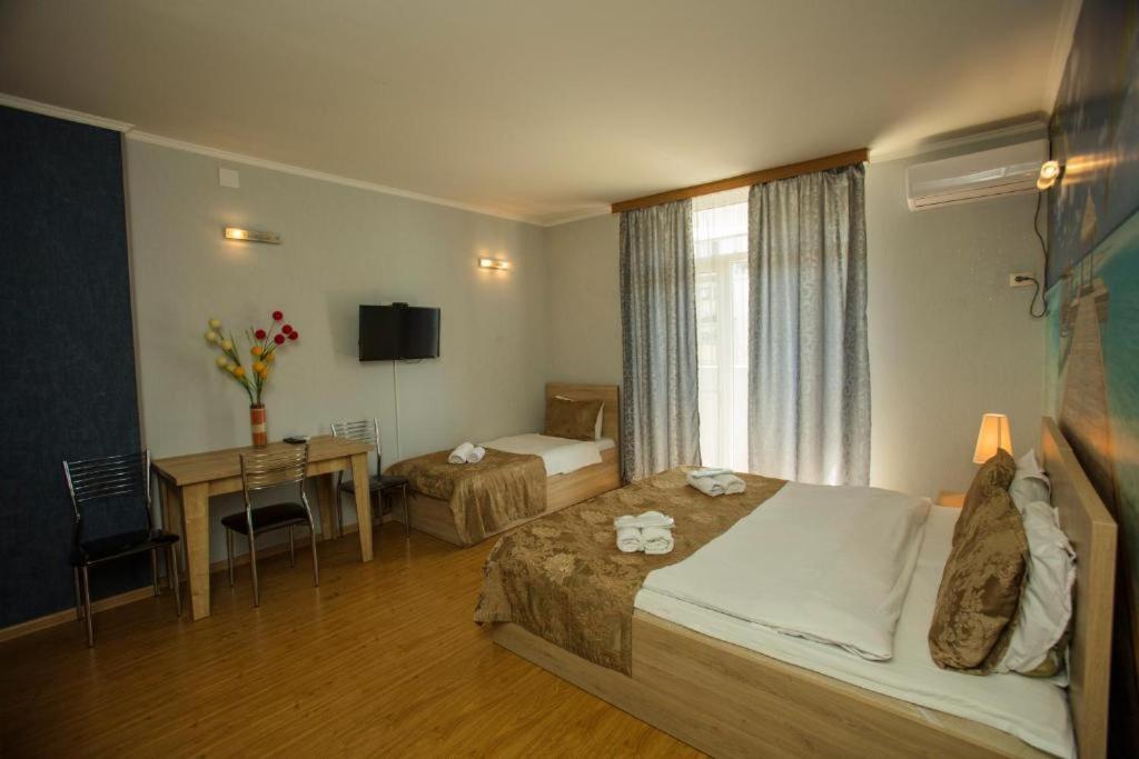 Luxury Apartments Batumi Bagian luar foto