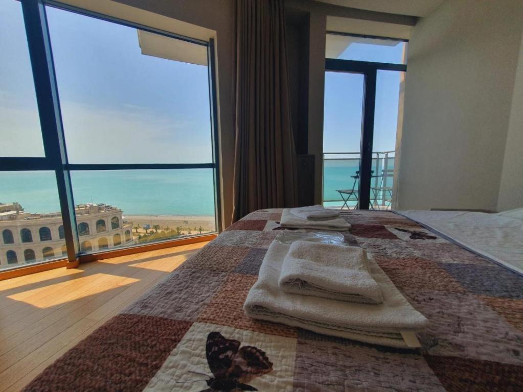 Luxury Apartments Batumi Bagian luar foto