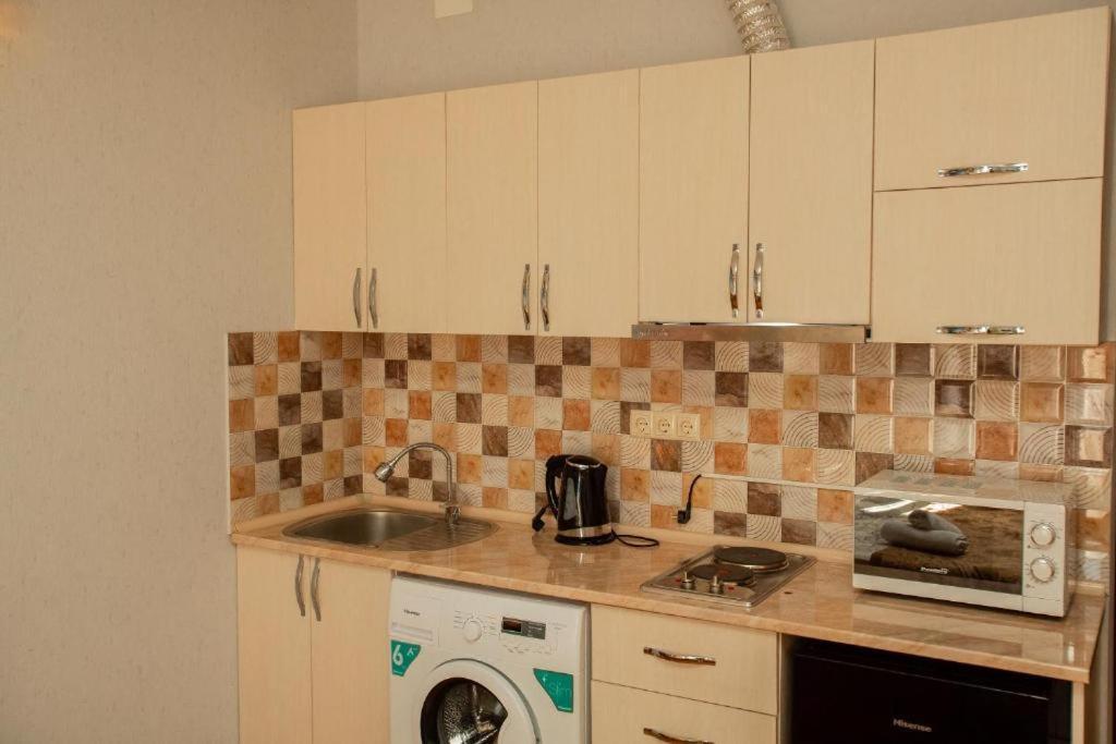 Luxury Apartments Batumi Bagian luar foto
