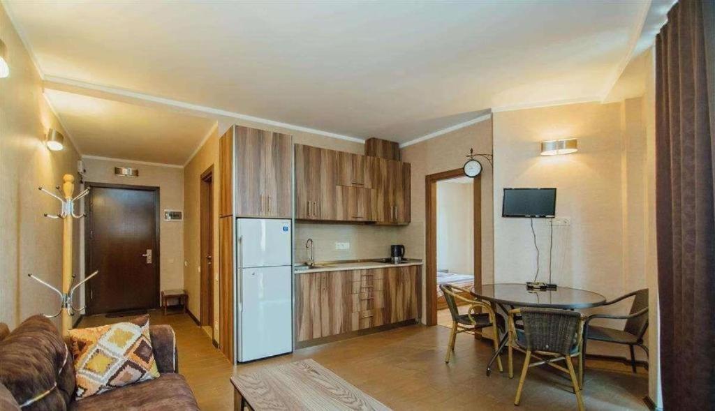 Luxury Apartments Batumi Bagian luar foto